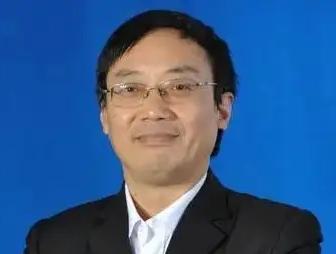 汤家凤7月26日一早发文，称胡锡进又删文了，就是他那篇认为网友只是质疑古爱华90