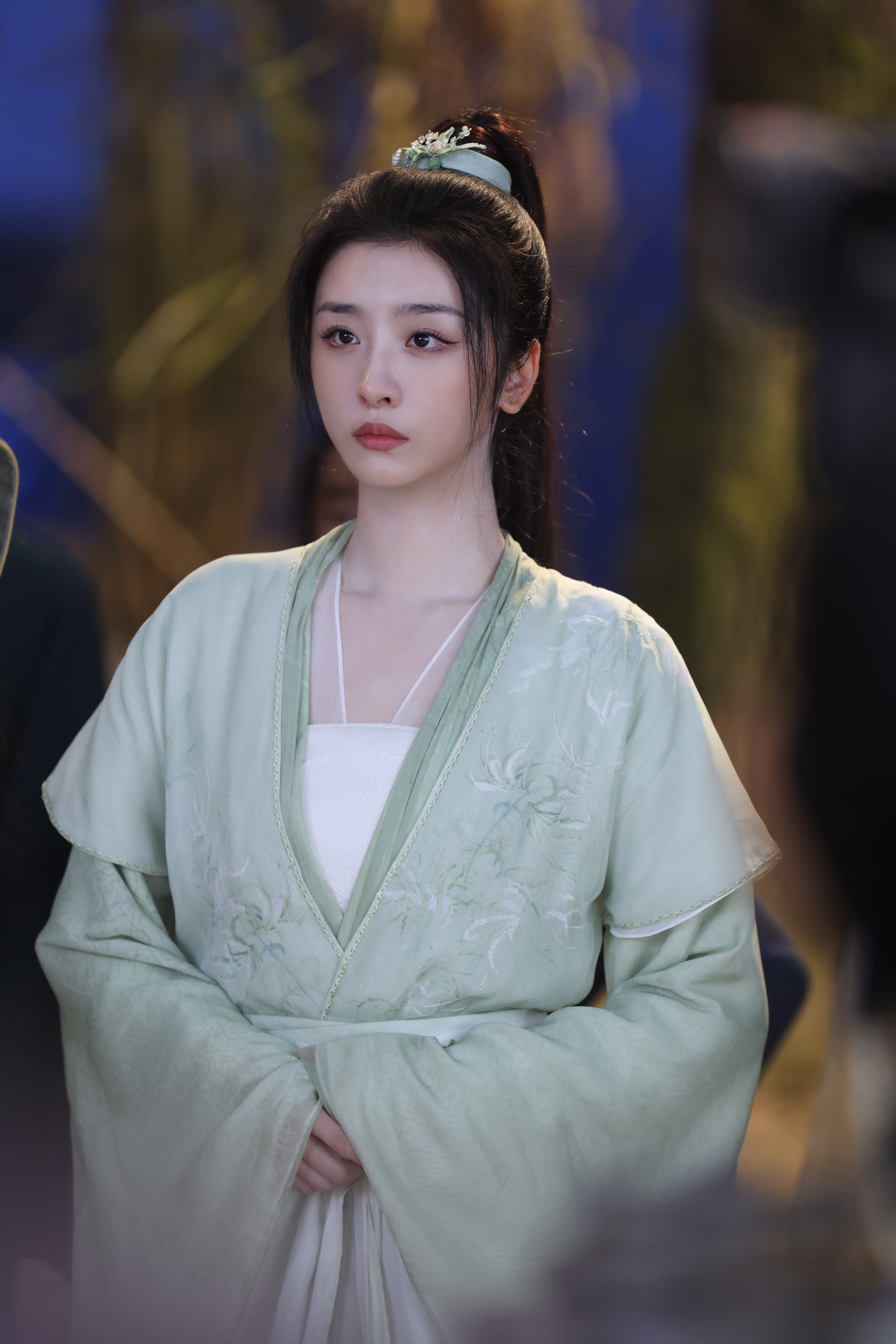 赵小棠给陈巧倩准备了一缸忘尘丹  赵小棠送陈巧倩一缸忘尘丹，笑得我眼泪都出来了。