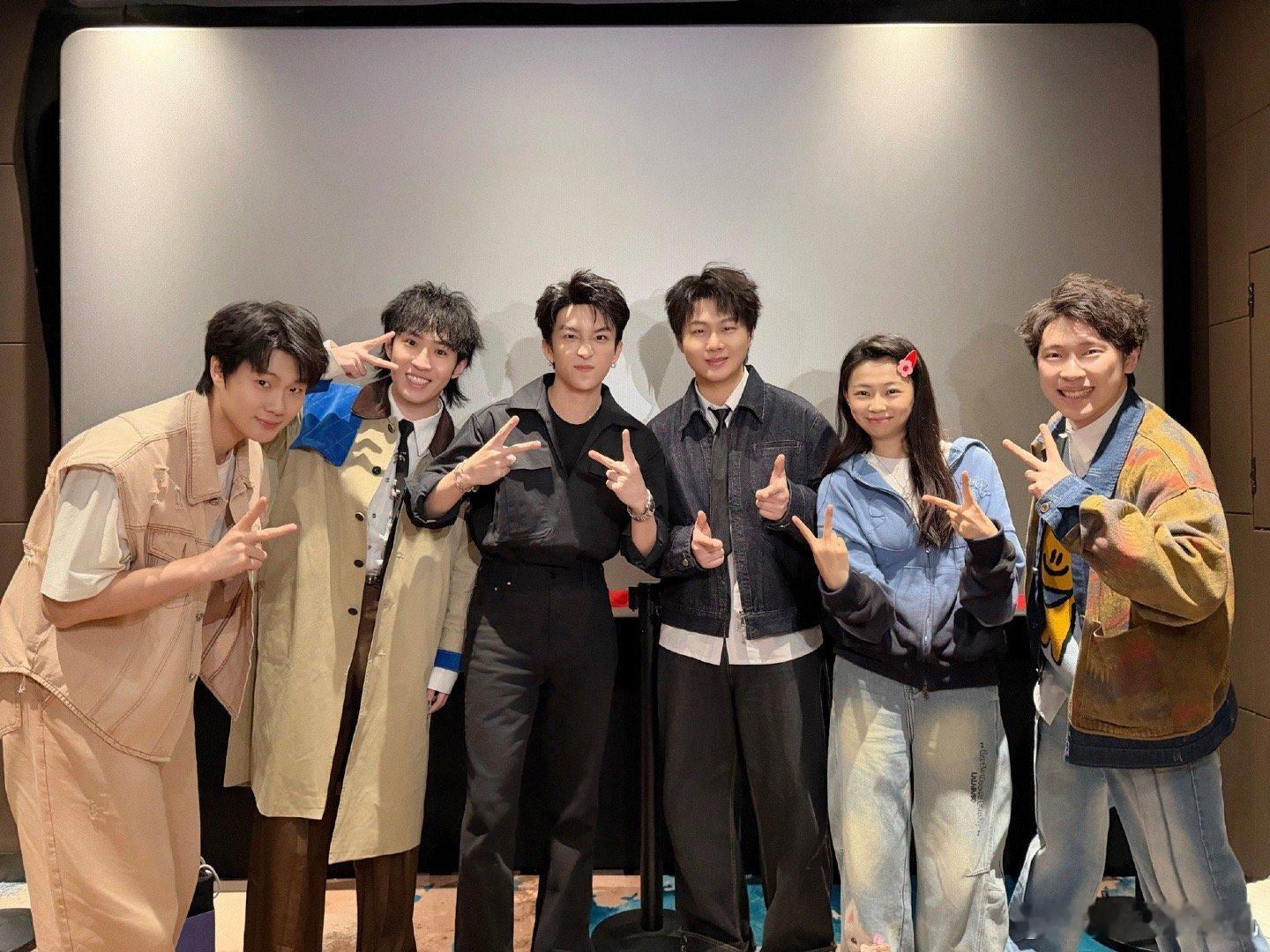 没有观影门槛，即使没看过前两部也能轻松入坑，故事独立又精彩，适合和朋友家人一起去