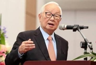 台积电负责人张忠谋嘲讽：大陆虽坐拥 100 万亿，可连一块高端芯片都造不出来！美