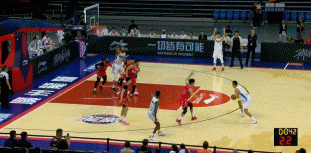 攻防俱佳！麦基替补19分钟9中8拿到19分7板1断1帽 正负值+9中国篮球