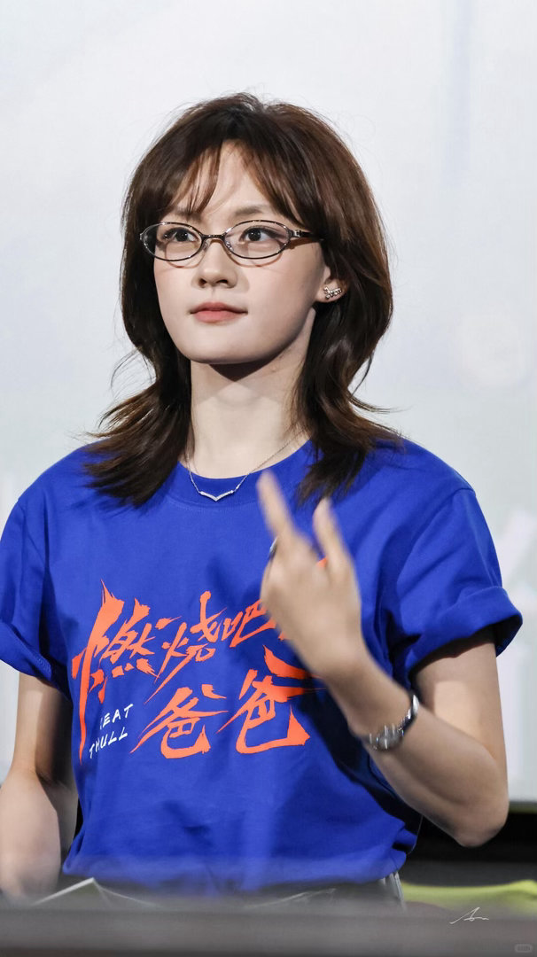 《燃烧吧！爸爸》今天成都路演的文琪👓 ​​​