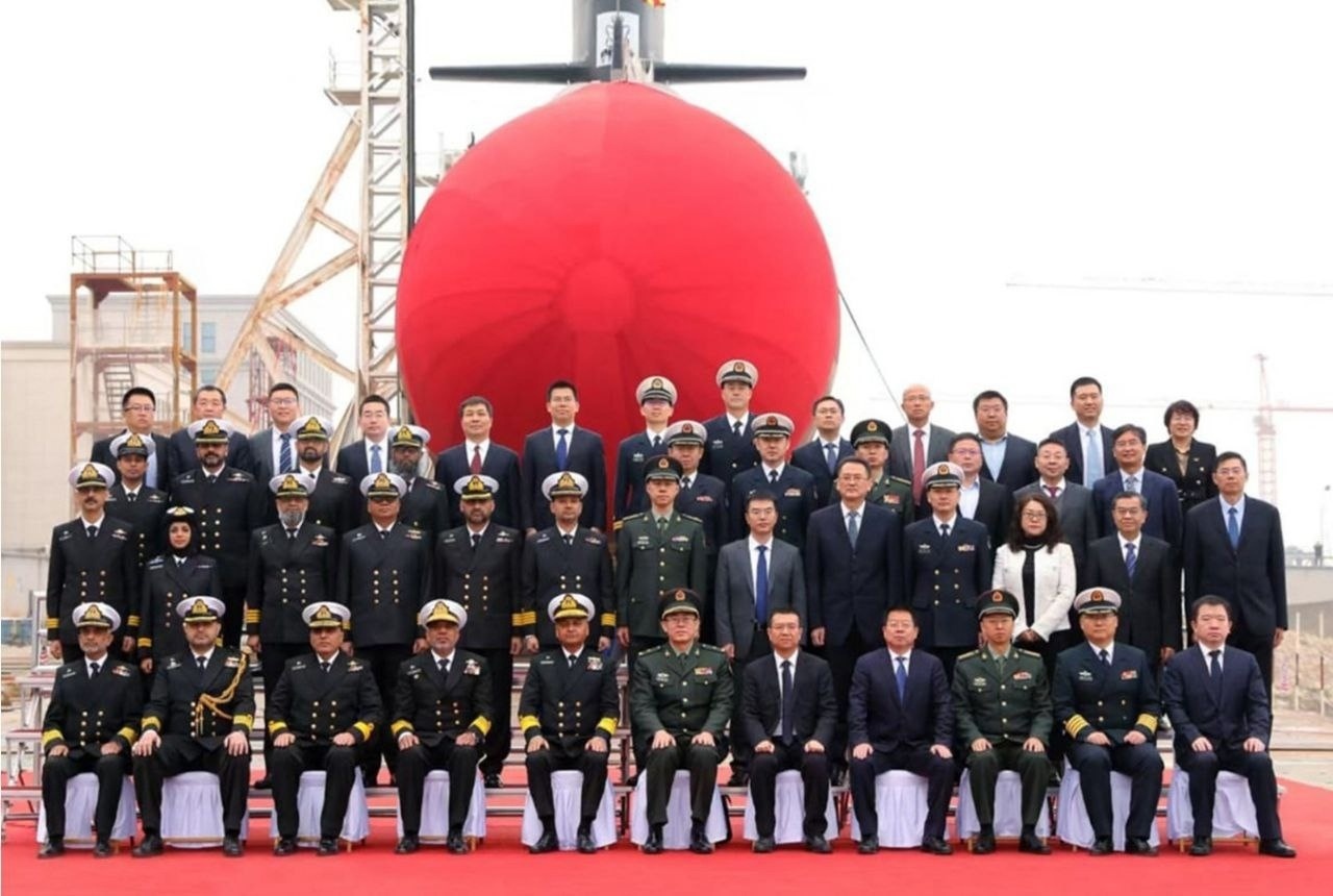 飞扬军事[超话] 3月13日，巴基斯坦海军订购的第二艘S20级潜艇在武昌造船厂下