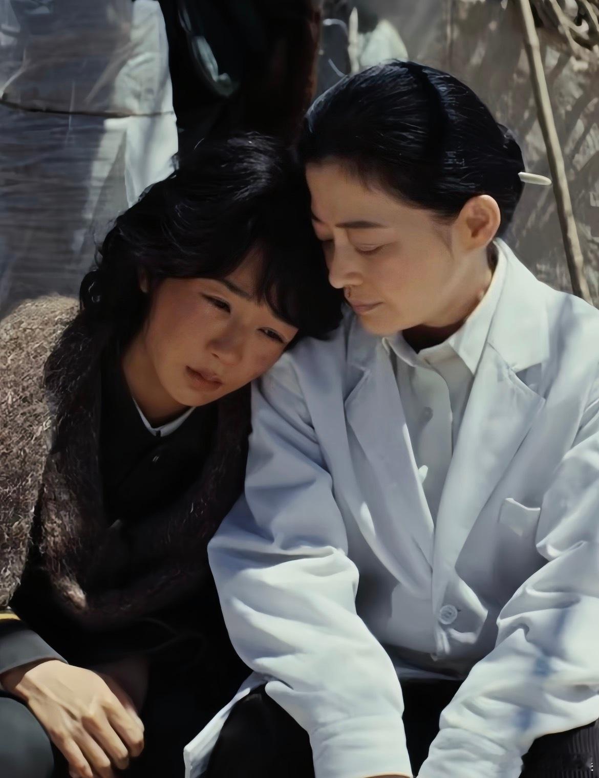 内娱终于把女性尴尬历史拍出来了只有女生才知道一个月工资没剩多少还要预留钱给卫生用