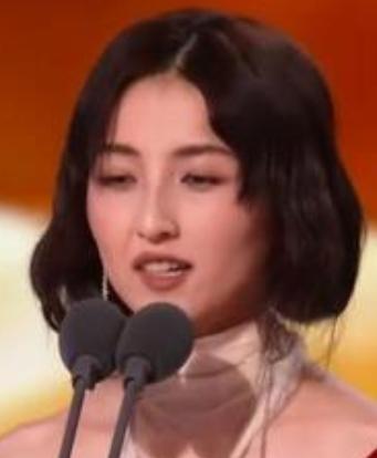 在2026年3月20日举办的首届CMG中国电影盛典上，张子枫凭借动作片《捕风追影