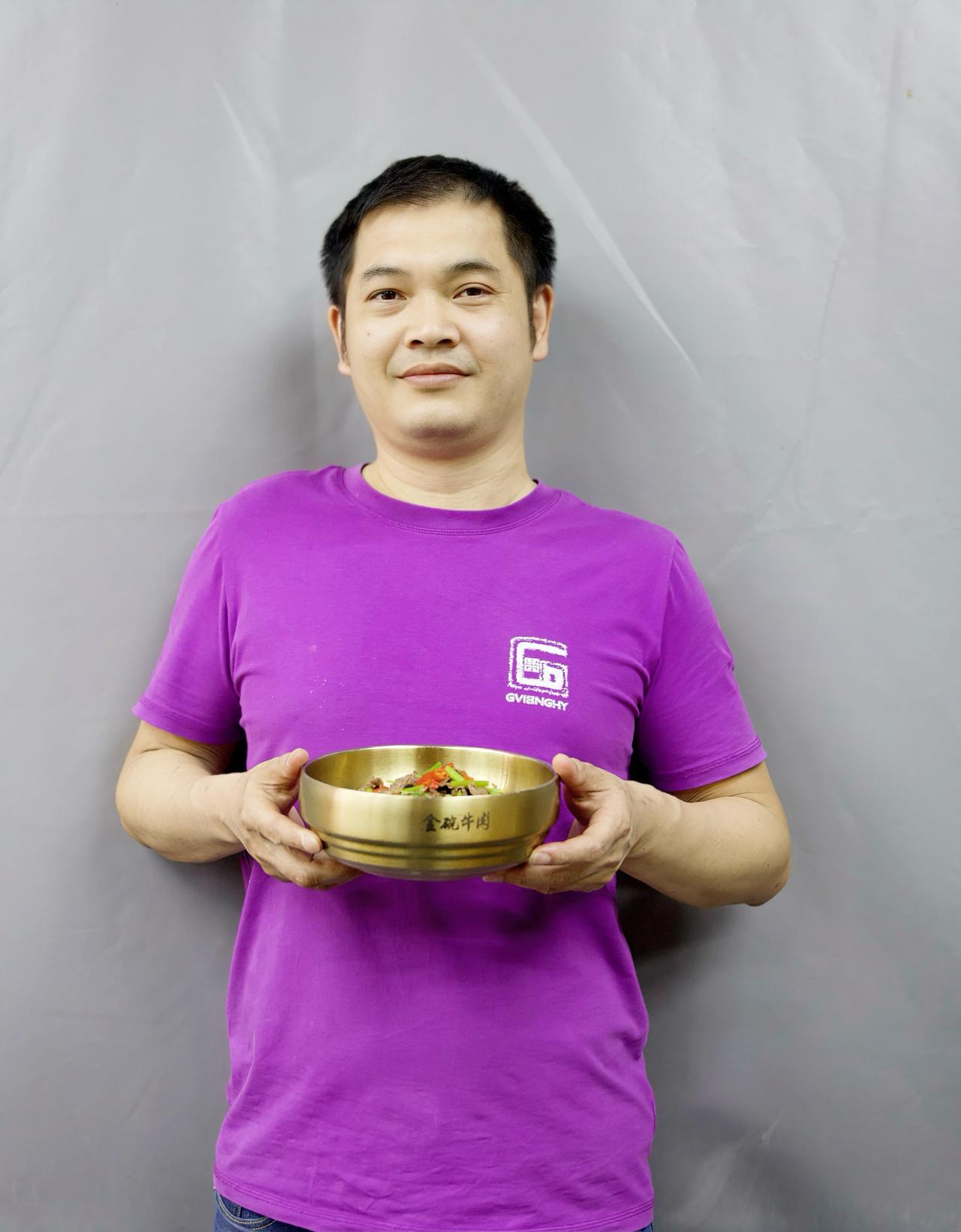 金碗牛肉：以匠心守味，用调性筑湘味传奇

在长沙烟火蒸腾的餐饮江湖里，金碗牛肉是