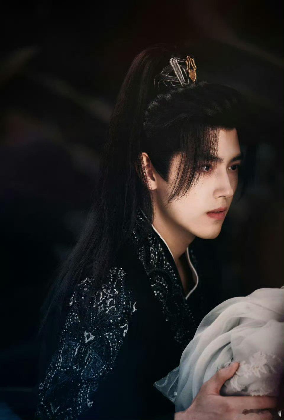 陈飞宇《慕胥辞》段胥最新剧照，英俊挺拔少年感满满！！