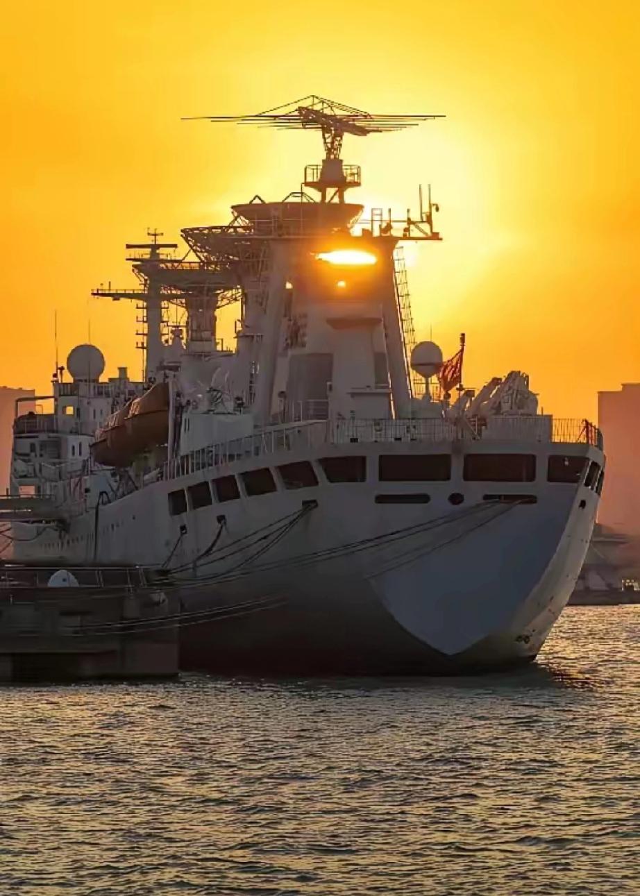 在中日关系高度紧张之际，许多人都认为日本敢偷袭中国。
其实日本真要有偷袭中国的打