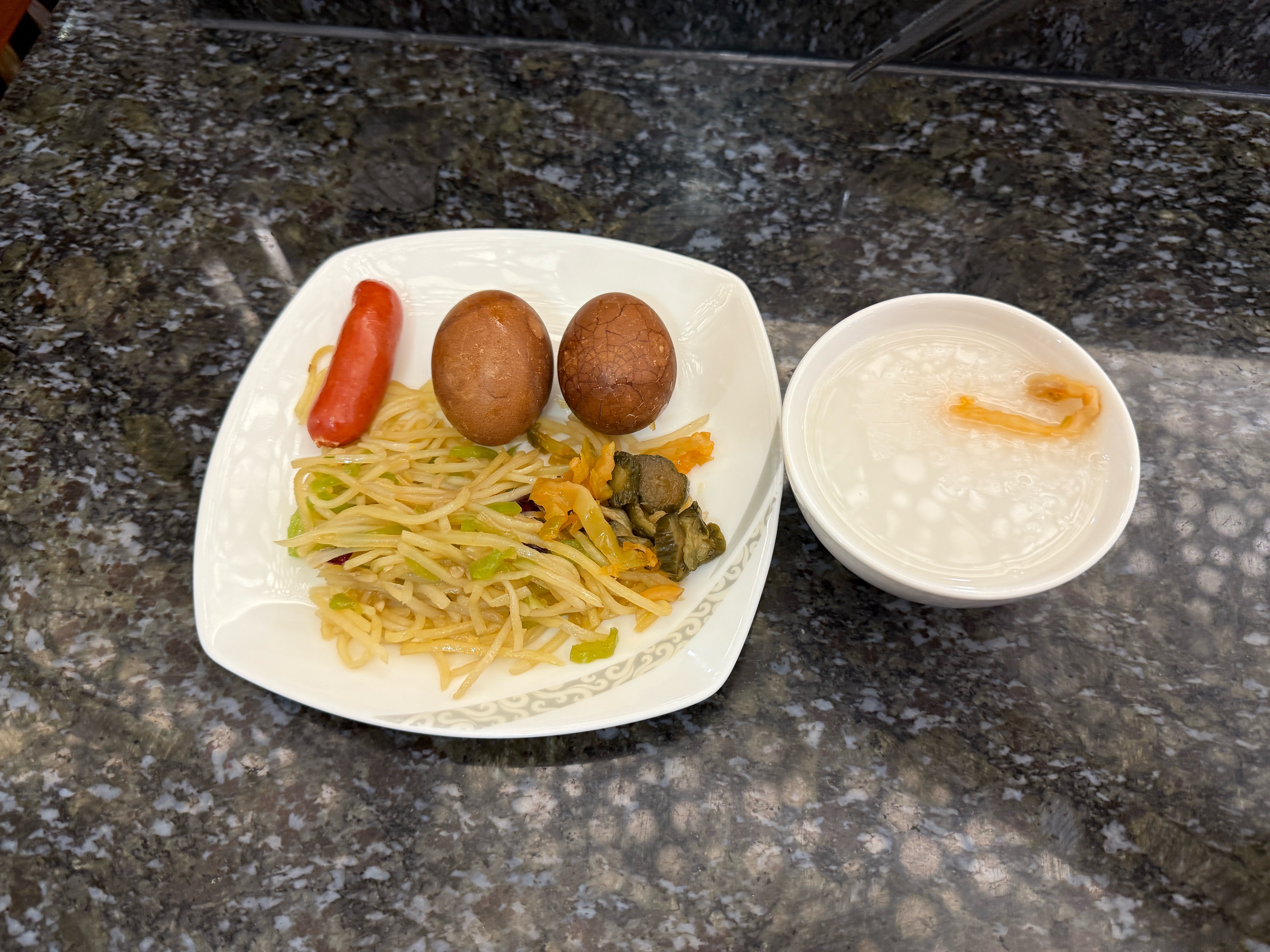早啊各位一根香肠俩鸡蛋，来个满分组合  ​​​