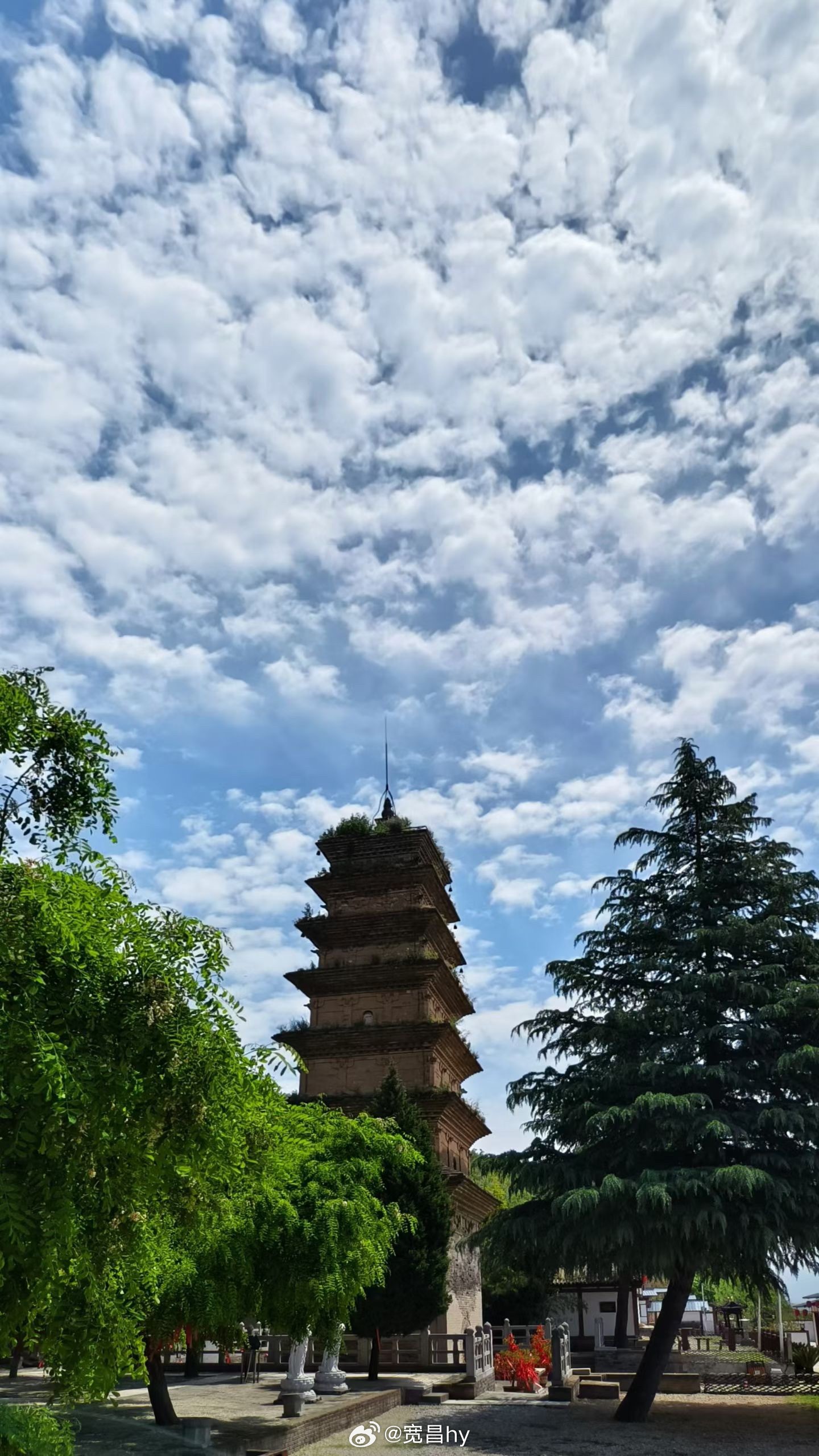 微博云祈福祈福2026华严宗祖庭西安华严寺 人生所有的惊艳，都源于长久的坚持。慢