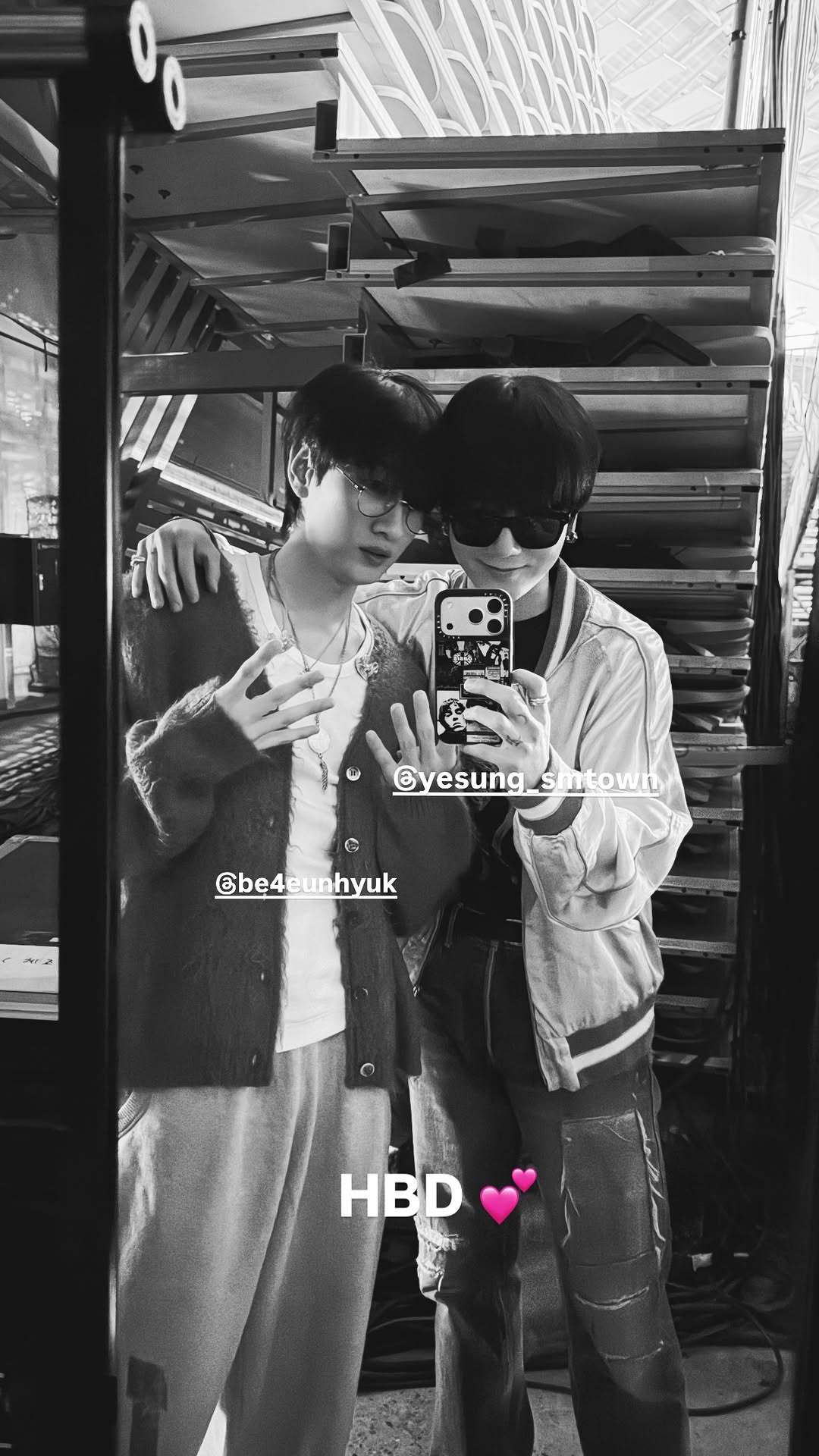 “CB百蓝_。260404金钟云 ins story更新： 