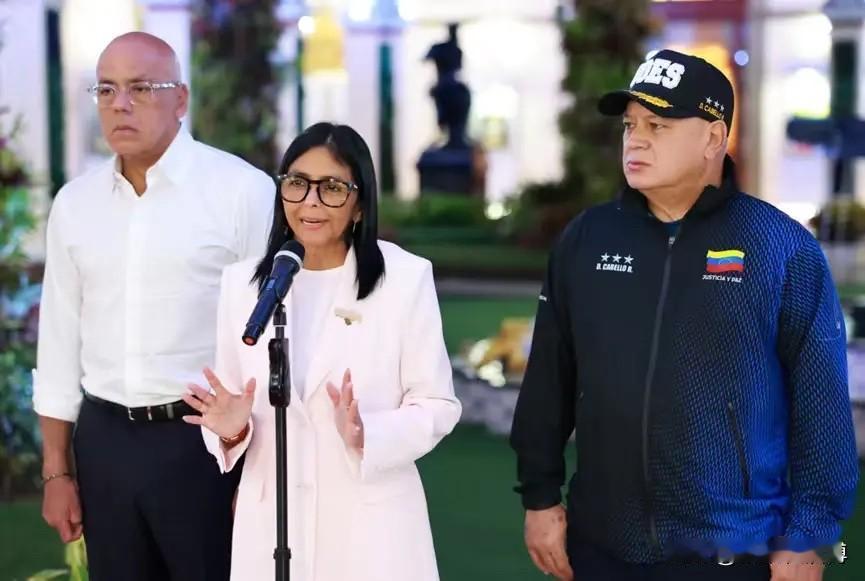 马杜罗一名亲信在委内瑞拉被捕，即将被引渡到美国。代总统罗德里格斯已经不装了，拿到