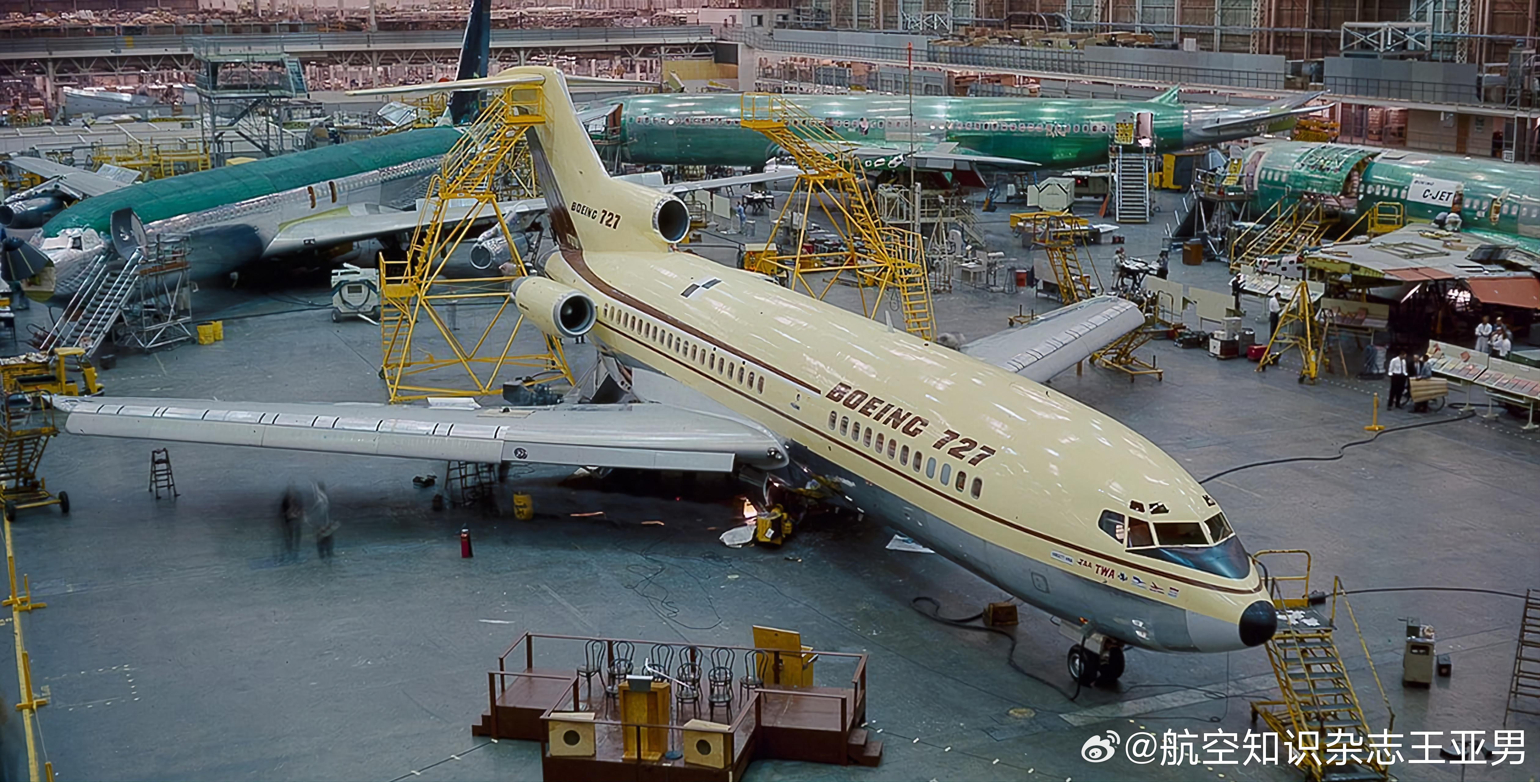 1962年11月27日，波音727-22原型机（c/n 18293，注册号N70