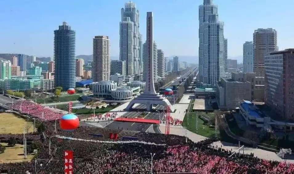 川普急着想见面？金正恩开出史上最难条件：要谈，就承认我是核大国

谁能想到，六年