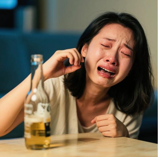 最近看到一位性学专家说：“女人要明白，性不是爱，约会不是爱，拥抱不是爱，24小时