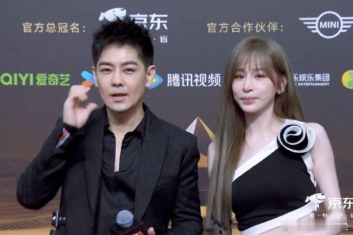 王心凌：家人们谁懂 这也太油腻了 ​ ​​​
