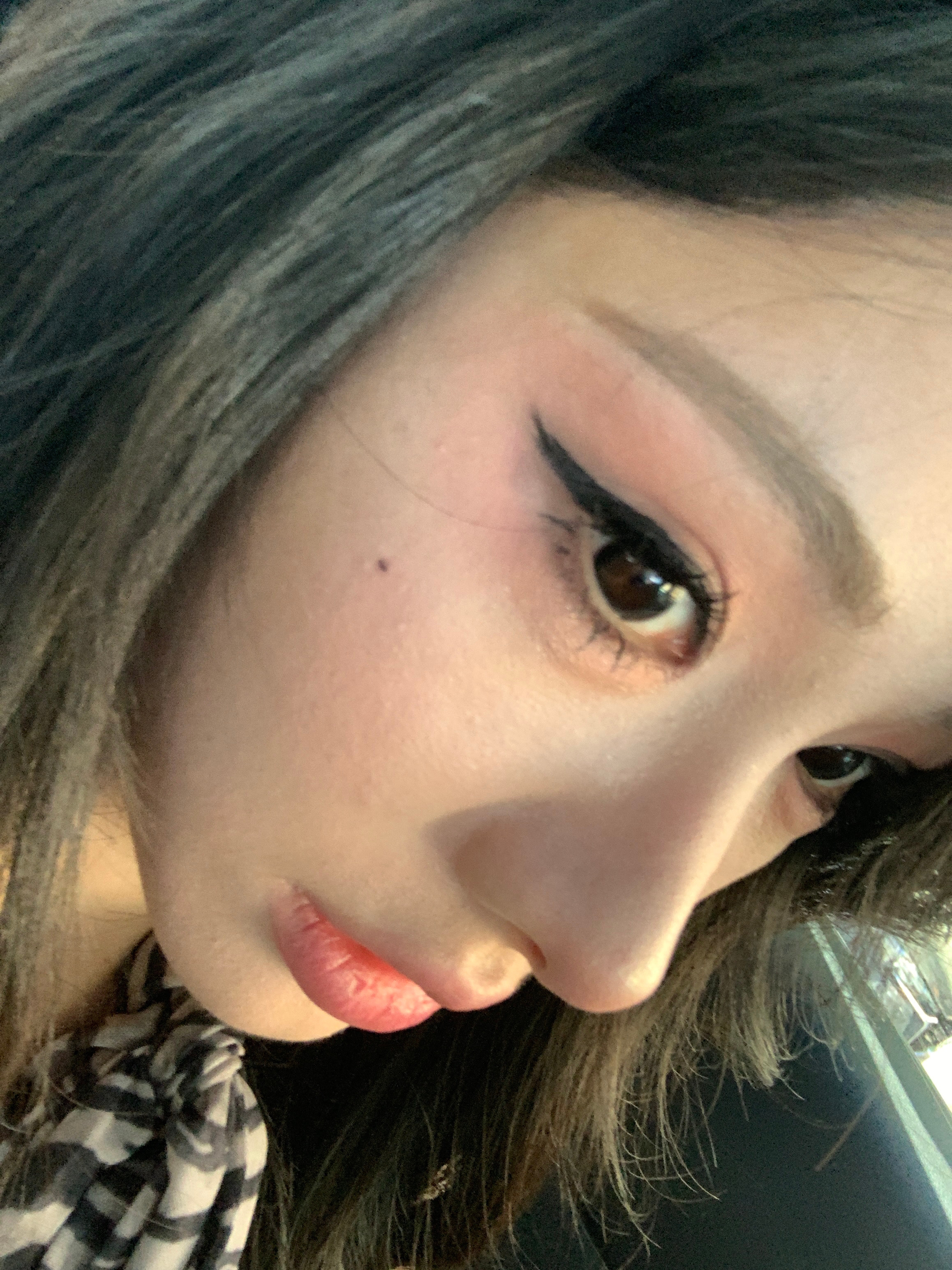 童颜水光停了半年多感觉老态又出来了这种皮肤不嫩的感觉真的好明显回国真的要立马打 