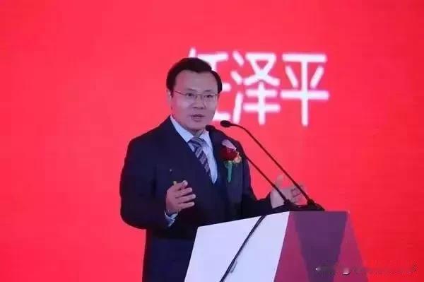 任泽平：除了放水，别无他路！
任泽平针认为当前经济面临双重挑战:一方面是货币政策