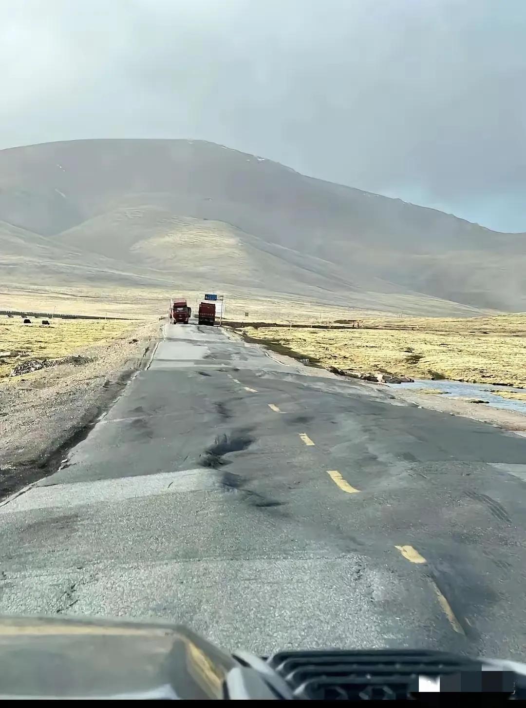 怎么会把路压成这样？