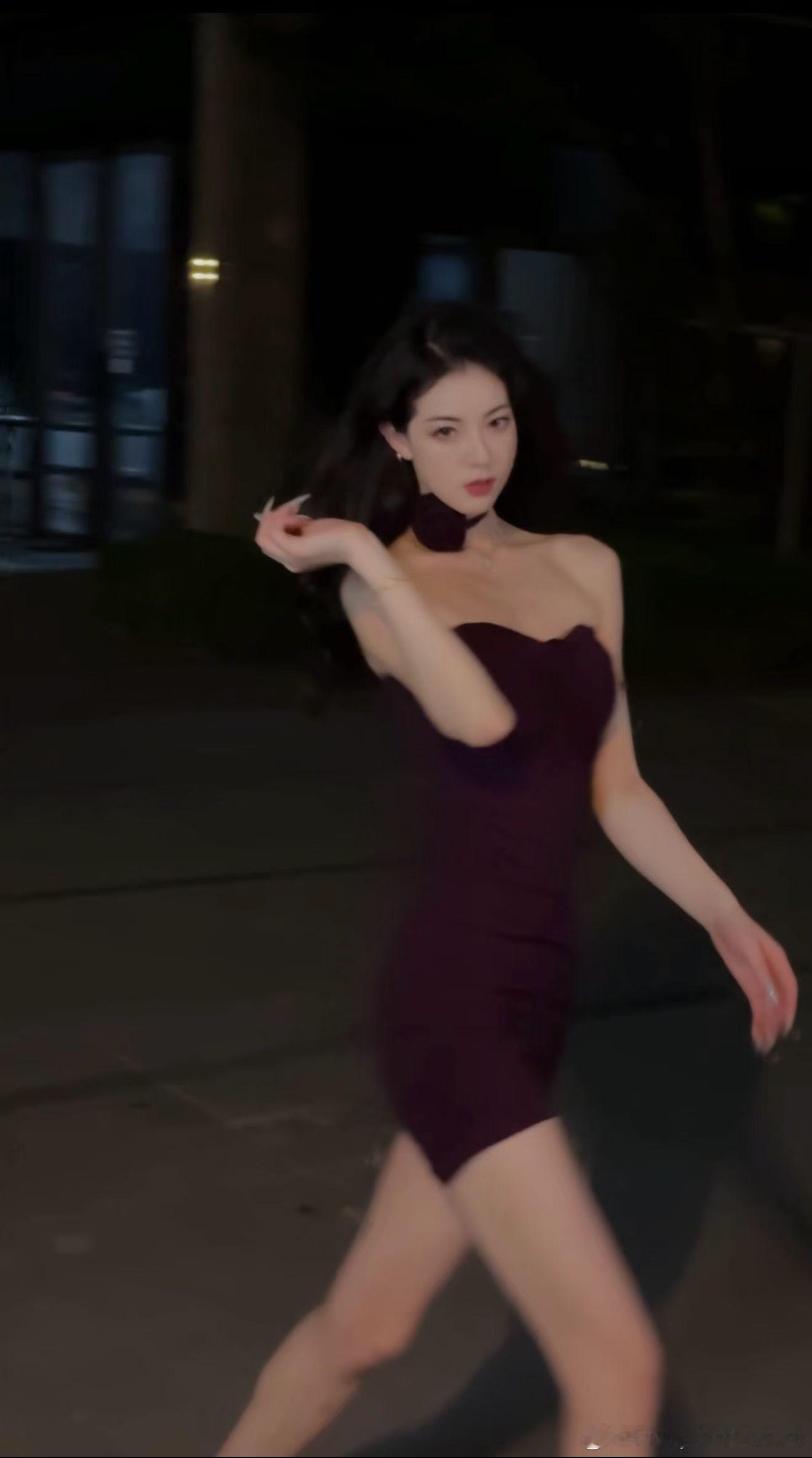 寡欲者得到世界 无欲者得到自由 