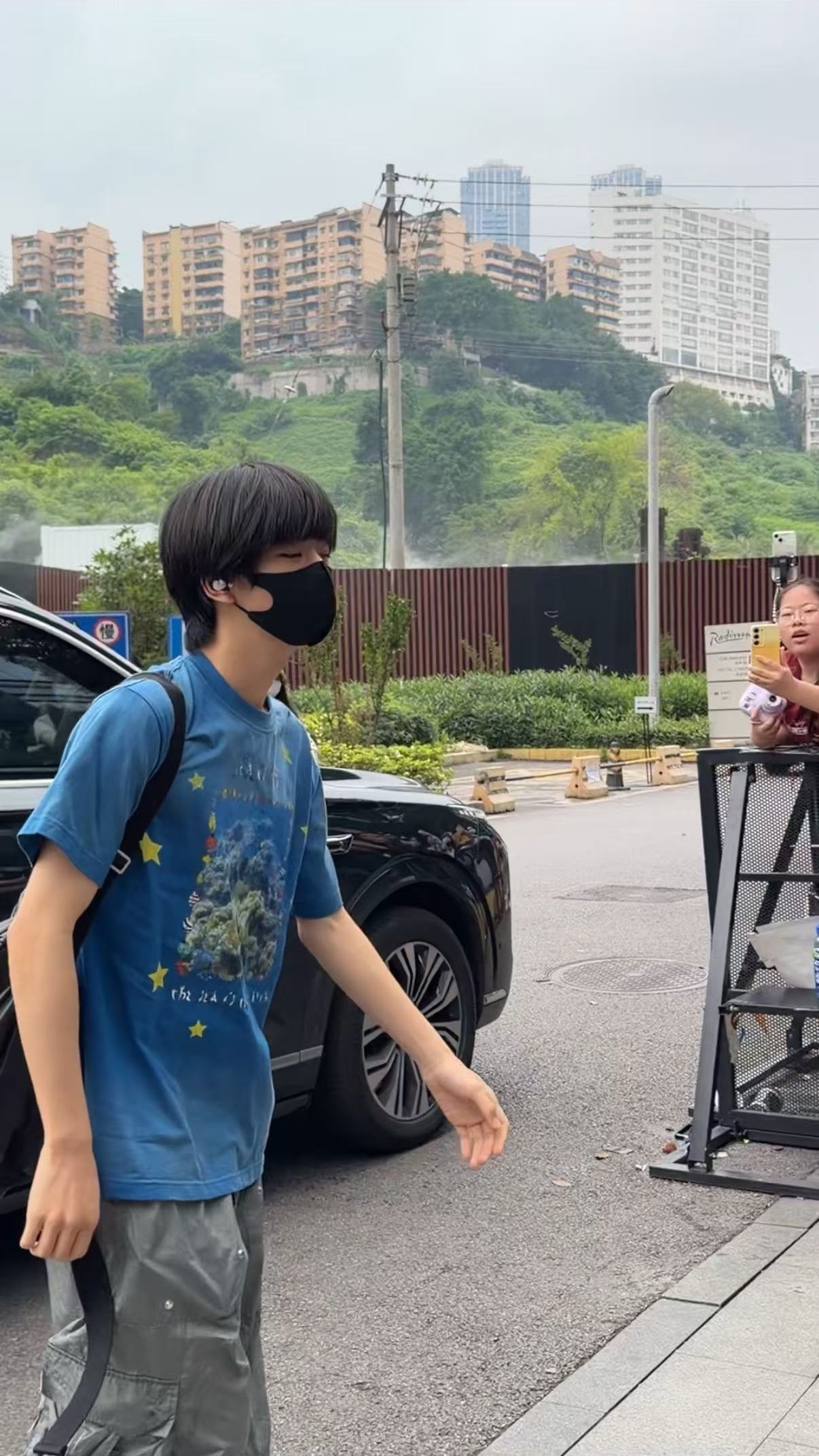 我不行了 终于穿彩色衣服了 齐刘海贝贝好乖