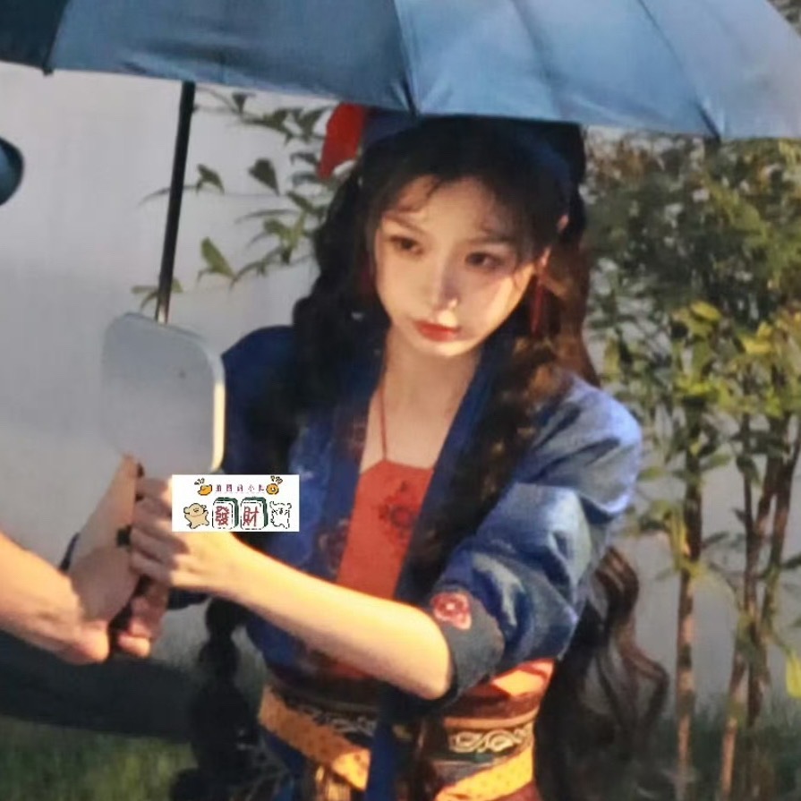 到底该叫宝宝还是该叫妈妈？🥺穿着肚兜却女人味十足 我鼻孔喷血了要 