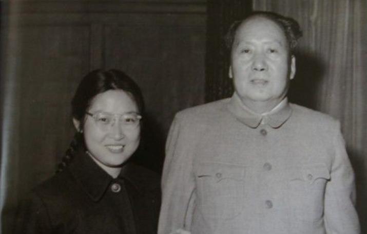 1973年，一位女演员致信毛主席称自己是女儿，毛主席看信后表示想见见她，这背后有