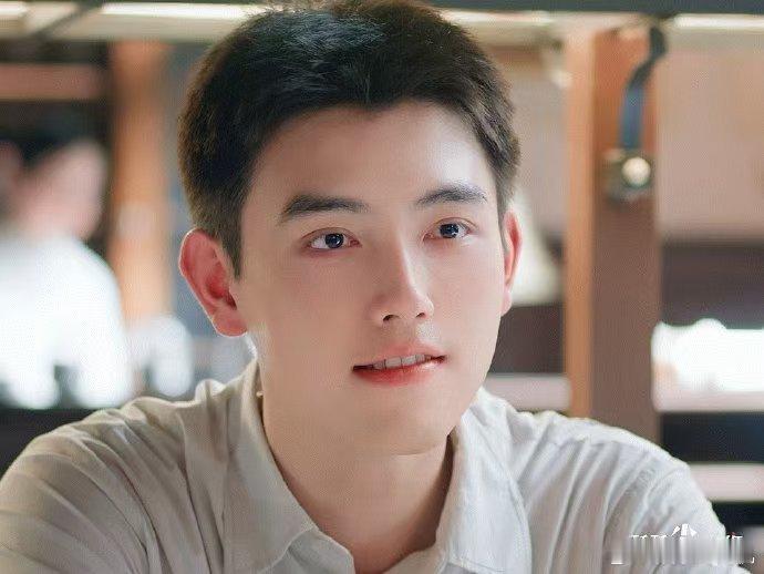 陈飞宇 演什么像什么是观众说了算纯真年代的爱情 看陈飞宇采访有感，他说演什么像什