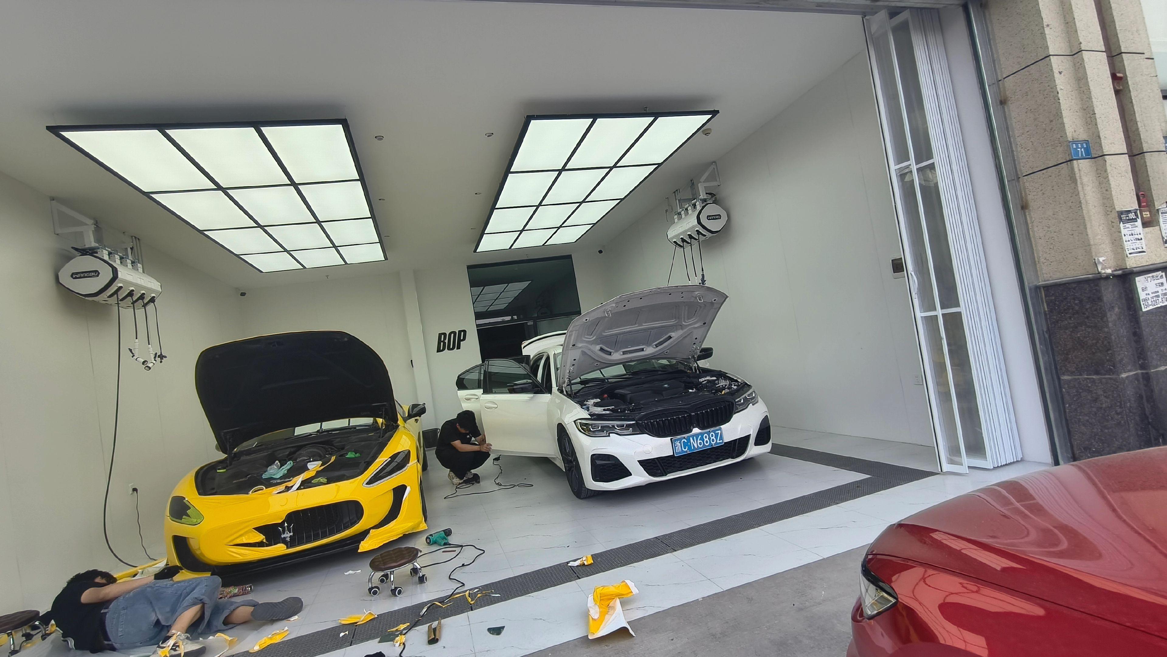 黄色闪电大V8