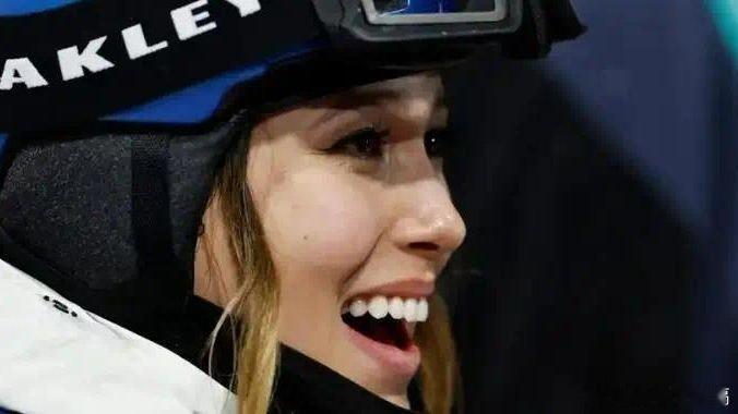 凤凰新闻【谷爱凌为何逆袭夺冠，没想到赛后这样说，中国队金牌榜追平日本】文|小娱侃