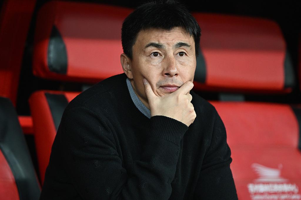 李玮锋担任中甲球队宁波队主帅

4月10日上午，现年47岁的前国足队长李玮锋登上