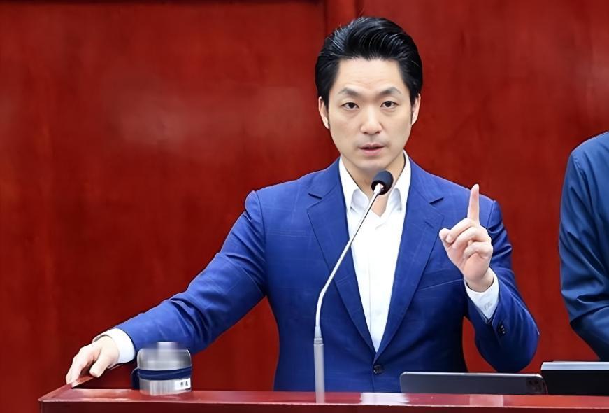 蒋万安最新表态，台湾引以为傲的是民主法治社会，任何人都有权利表达自己的政治立场，