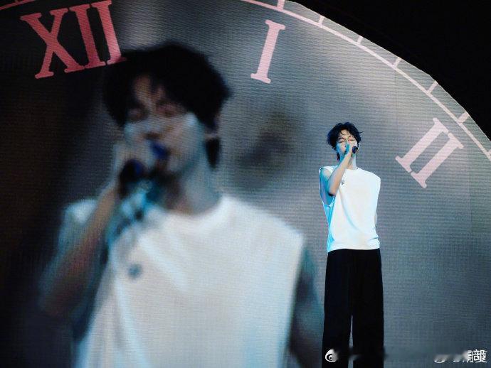 胡夏广州演唱会 胡夏把粤语金曲当城市限定曲，又会带来怎样的改编？已经准备好跟着节