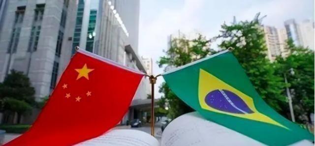 曾经欠了中国八百亿，还想抵赖不还，结果最后把自己国家玩破产了！巴西总统伯索纳罗让
