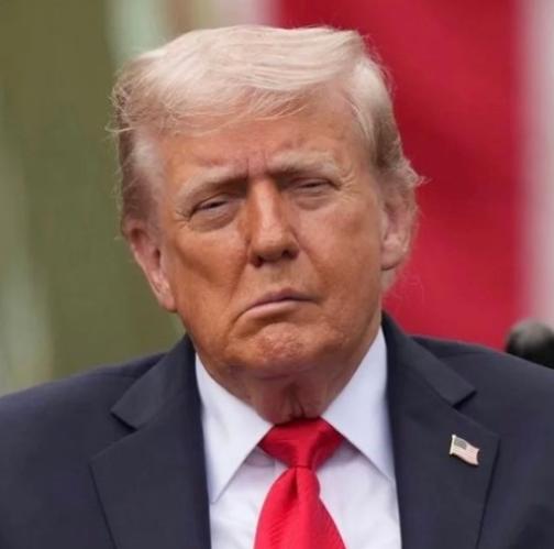 美国总统特朗普今天（北京时间12月3日）表示，美国已经停止资助乌克兰战争。
 