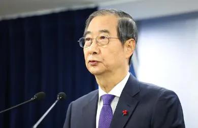 韩国总理韩德洙面临弹劾提案，韩国国会史上首次总统及代行同时遭弹劾

韩国共同民主