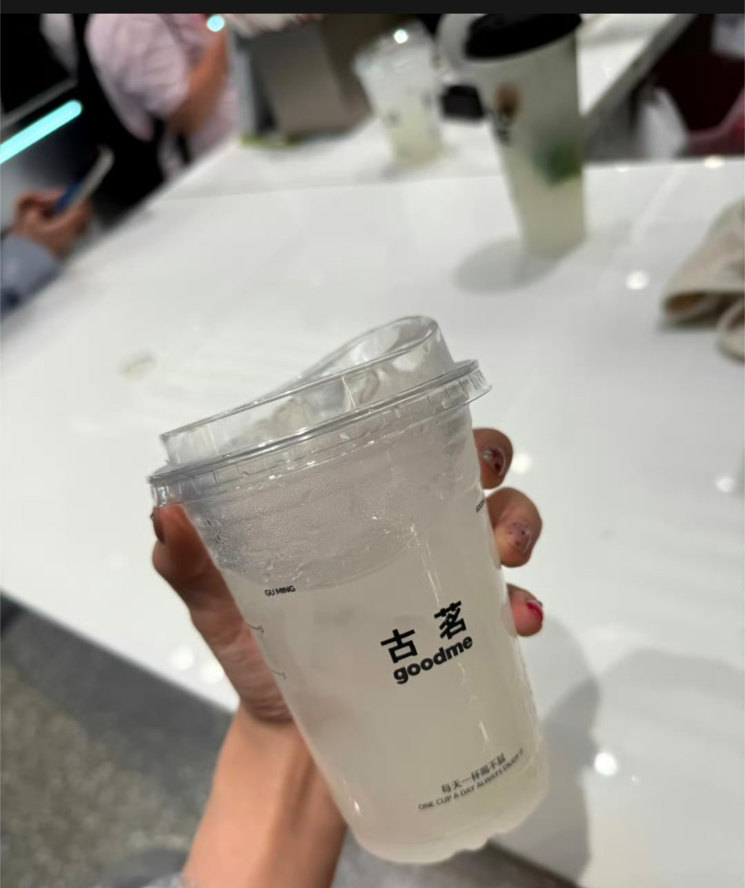 古茗两块五柠檬水为啥柠檬水是白色的？ ​​​