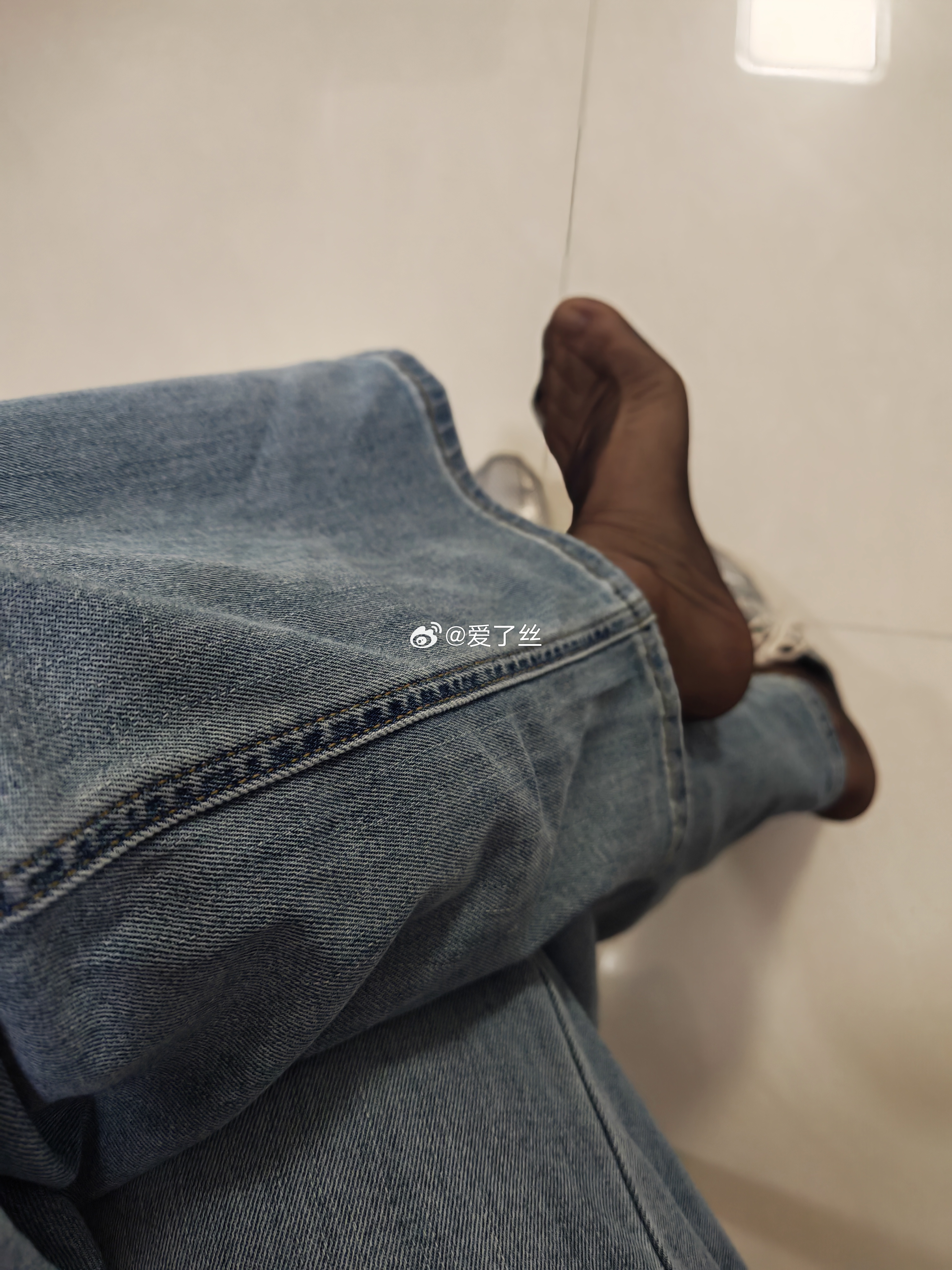 随手拍今日穿搭(ootd) 换上运动鞋，老阿姨要开始在体育馆慢跑了