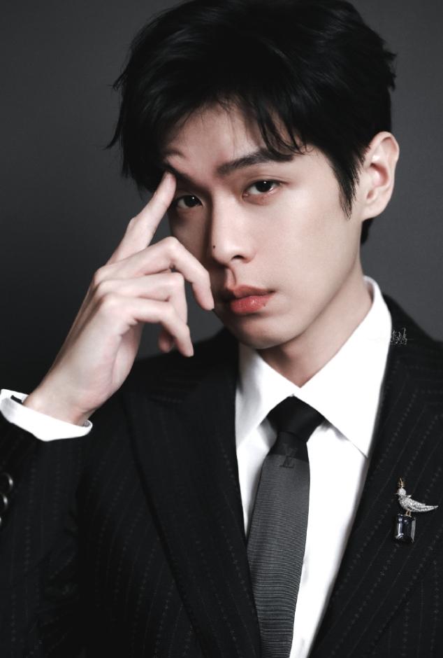 正午阳光第二部电影来了！
正午阳光新电影《开端之送不到的快递》，即将官宣，主演张