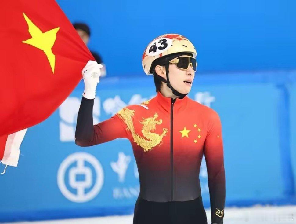 孙龙银牌0.03秒+1/3个冰刀之差，孙龙夺得1000米速滑银牌！在冬奥会速滑项