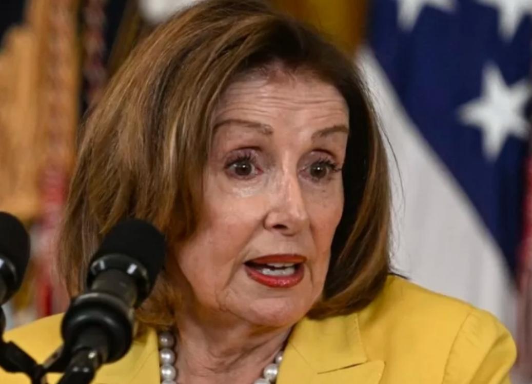 佩洛西将是美国甚至全世界的罪人！
如果不是她逼迫拜登退选，今天的美国和世界也许全