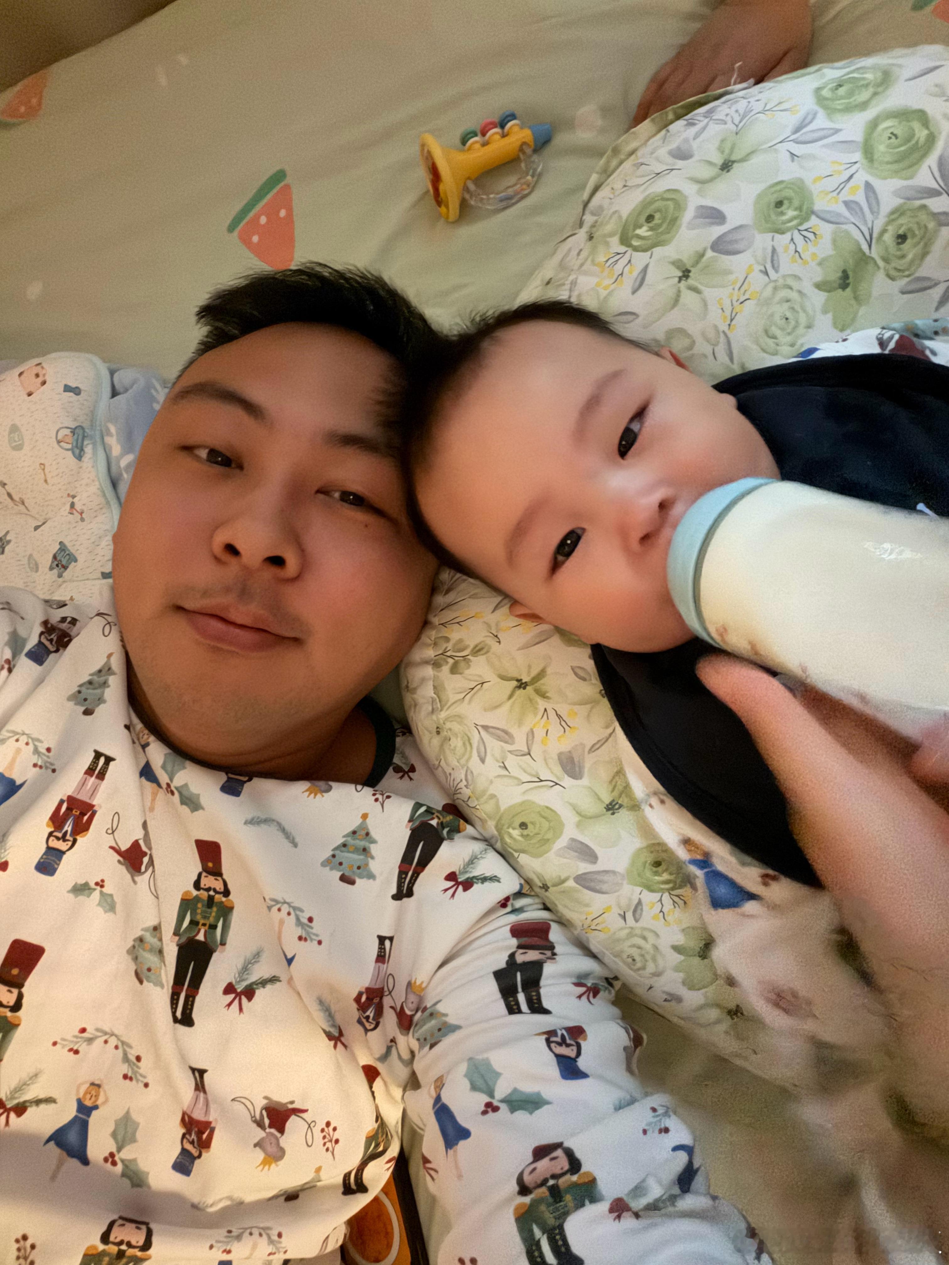 大家新年都长肉了没  我瘦了5斤 我儿子胖了3斤 杭州