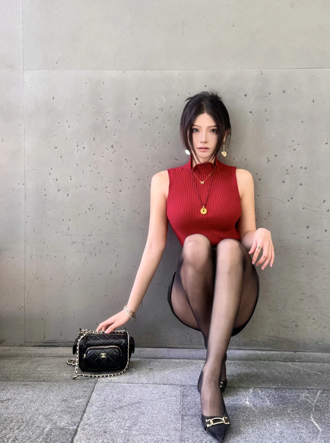 一出门就被深二代邀请吃饭的紫啧