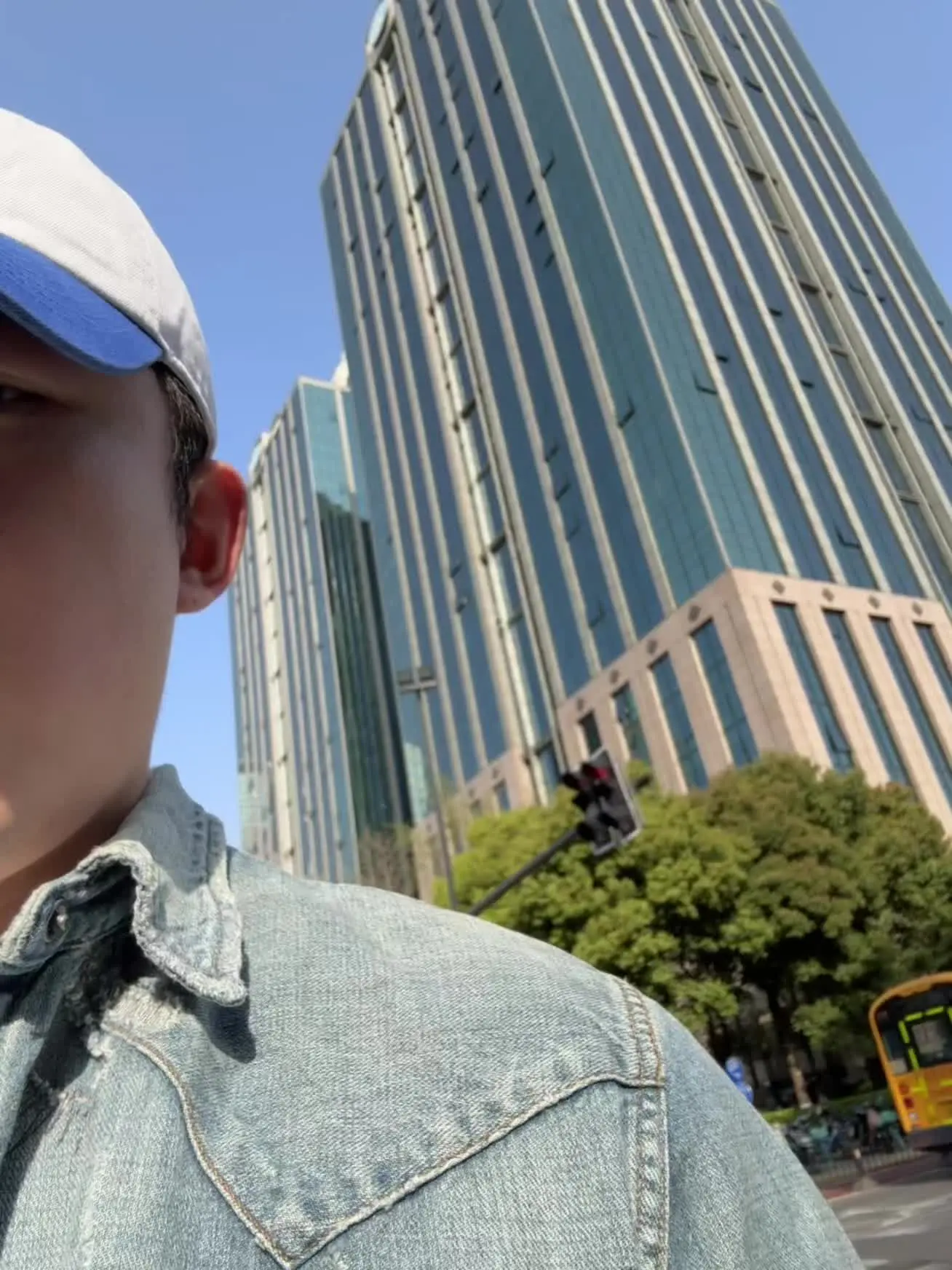 加班加点“走刀口”☯️ 绿色骑行养牛～👖