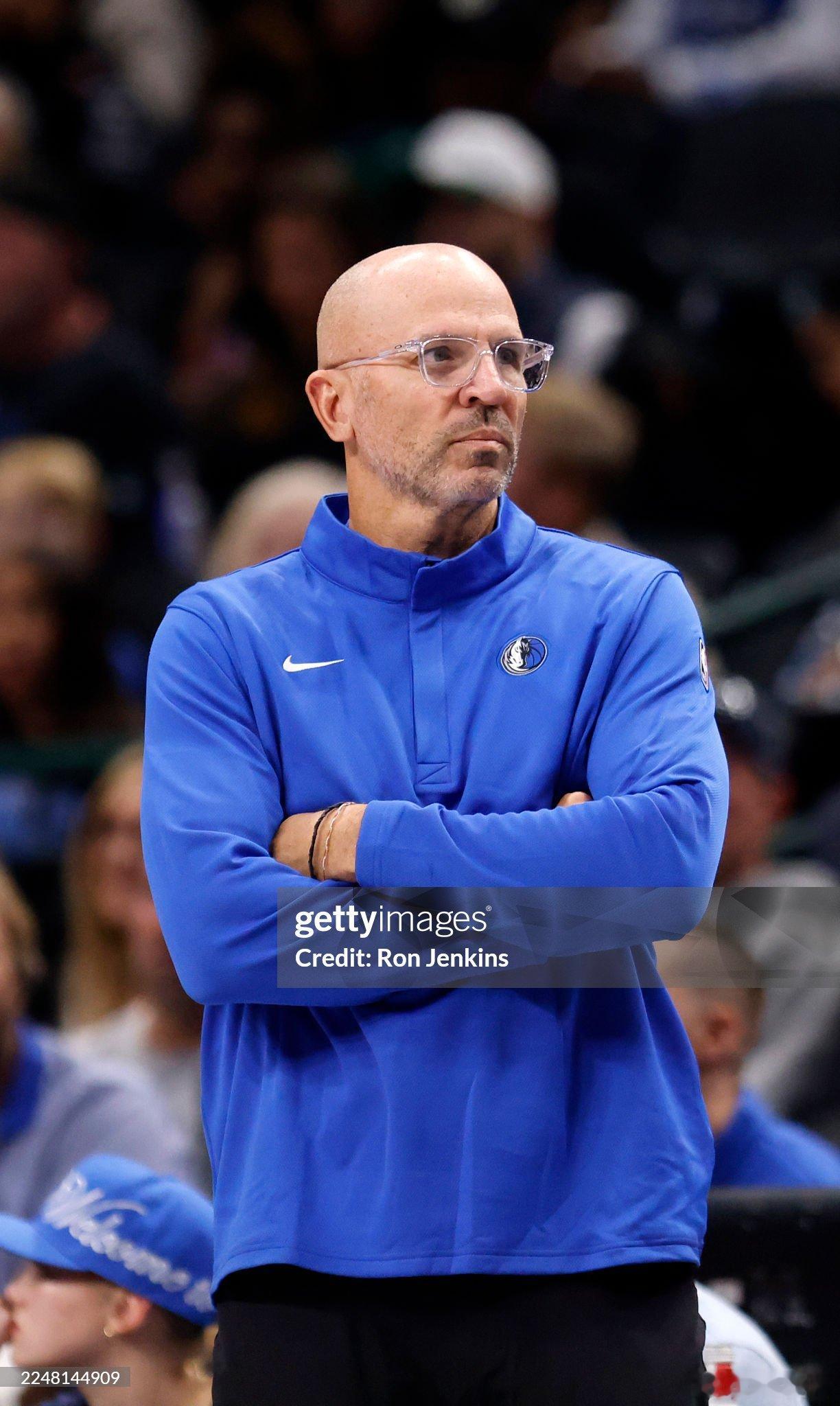 MFFL 基德接受采访。“戴维斯今天和球队一起进行了训练，他表现得很好。明天会他