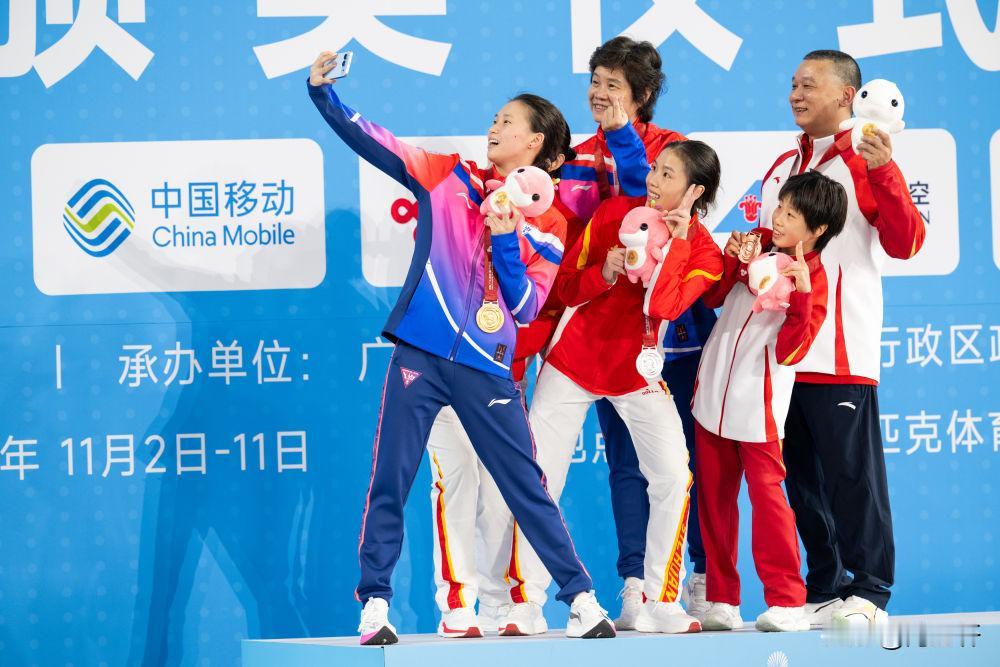 11月10日，全运会女子10米台决赛，陈芋汐以412.30分绝对优势夺冠，包揽单