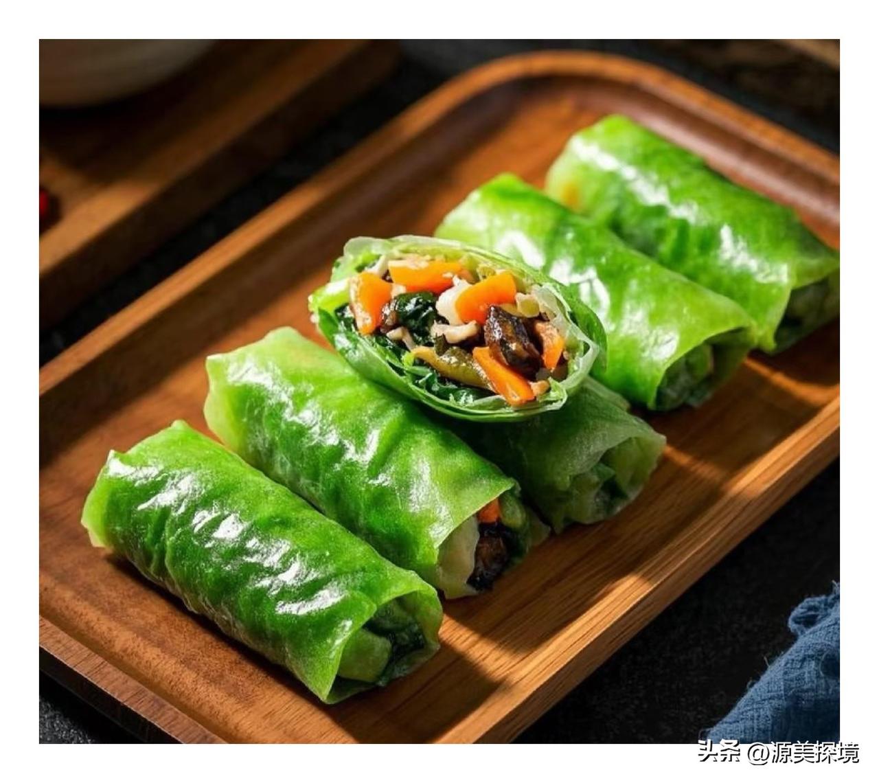 小食品的惊喜

夏日来领，气候炎热，可以喝咖啡；自己做春卷，做芋泥味春卷，三鲜味