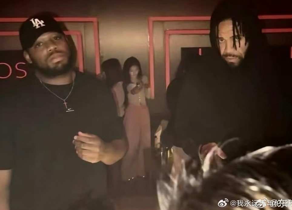 上海男篮vs北京男篮许指导这是给哥俩充卡了吗