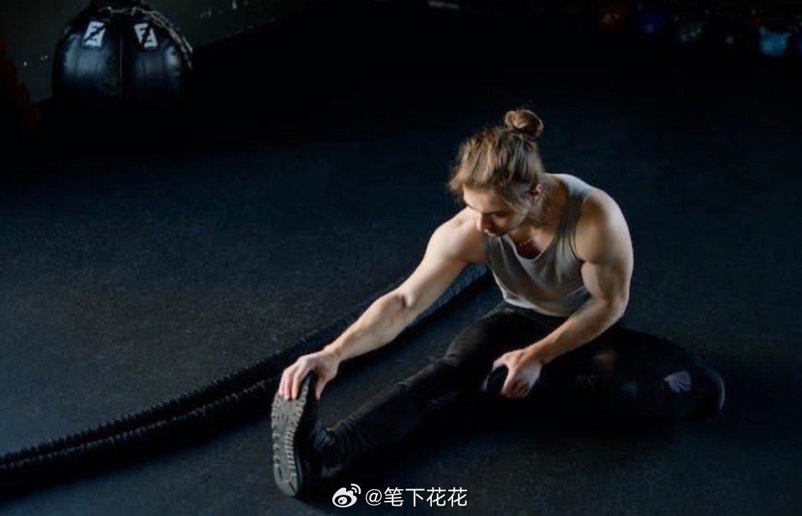 #边工作边健身是一种什么样的体验#边上班边健身，这是什么样的工作？最近听说了一个