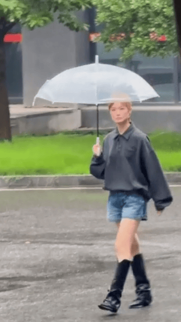 李宇春国乐无双李宇春20260622今日份录制国乐无双的 大长腿